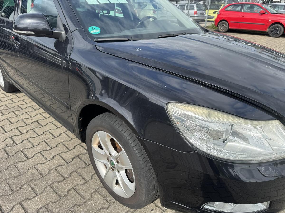 Skoda Octavia 2 original Kotfl&uuml;gel vorn rechts 9910 Schwarzmetallic Facelift Bj.2009